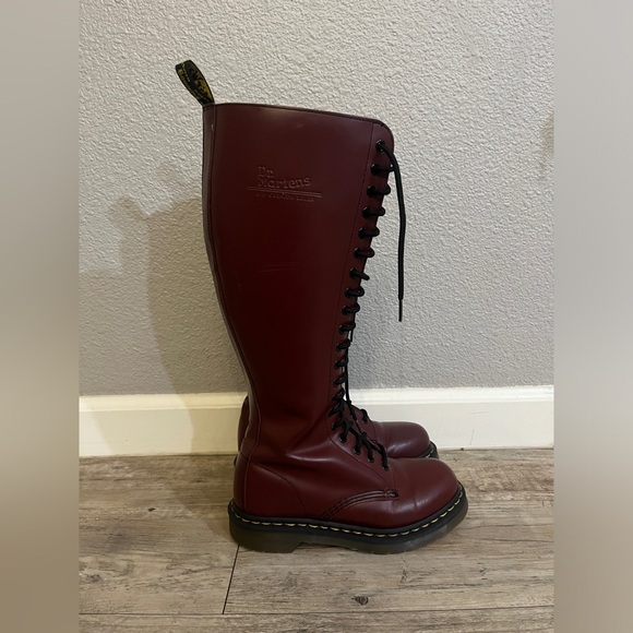Dr Doc Martens Womens Size 5 Oxblood Red Leather Calf 20 Eyelet Boots - Picture 3 of 12